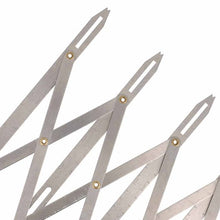 Afbeelding in Gallery-weergave laden, Bohin Knopenverdeler alum Grijs tot 8 knopen 16x8cm