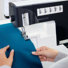 Afbeelding in Gallery-weergave laden, Pfaff admire air 6000