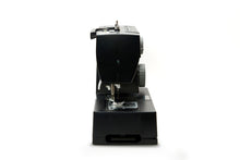 Afbeelding in Gallery-weergave laden, Singer Heavy Duty 4432 Black + cadeau 20 SPOELEN + SPOELENDOOS