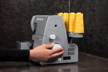 Afbeelding in Gallery-weergave laden, Singer Heavy Duty 0405S