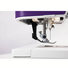 Afbeelding in Gallery-weergave laden, Pfaff Expression 710
