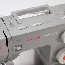 Afbeelding in Gallery-weergave laden, Singer 4432 Heavy Duty