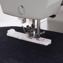 Afbeelding in Gallery-weergave laden, Singer 4432 Heavy Duty