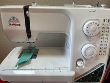 Afbeelding in Gallery-weergave laden, Janome Jubilee 60507   Occasion     nieuwprijs € 399,00
